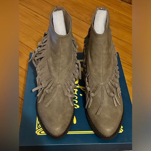 Sbicca Shoes - Byanca Ankle Boot by Sbicca Vintage Collection